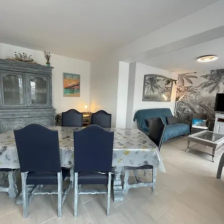 Maison Proche Avec Jardin, Pret Velos, Internet Et Espace Lingerie