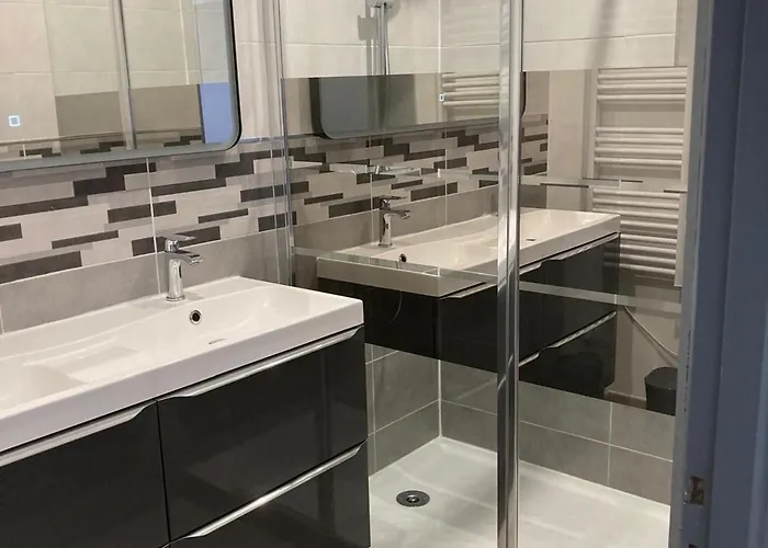 펜션 Maison Proche Avec Jardin, Pret Velos, Internet Et Espace Lingerie - Fr-1-426-545 *